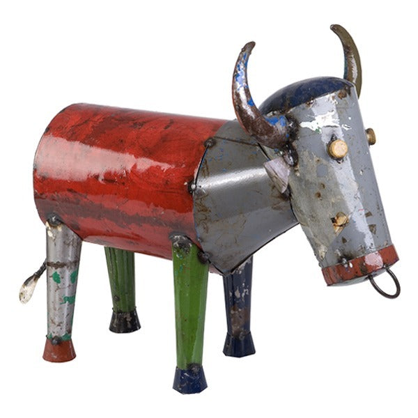 EEIEEIO Bruce the Bull Garden Sculpture Small